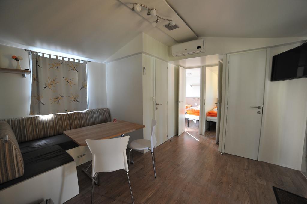 Mobile Homes Adria Ankaran Ngoại thất bức ảnh