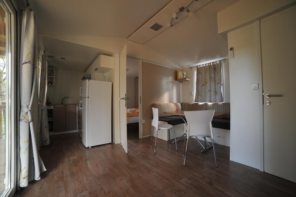 Mobile Homes Adria Ankaran Ngoại thất bức ảnh